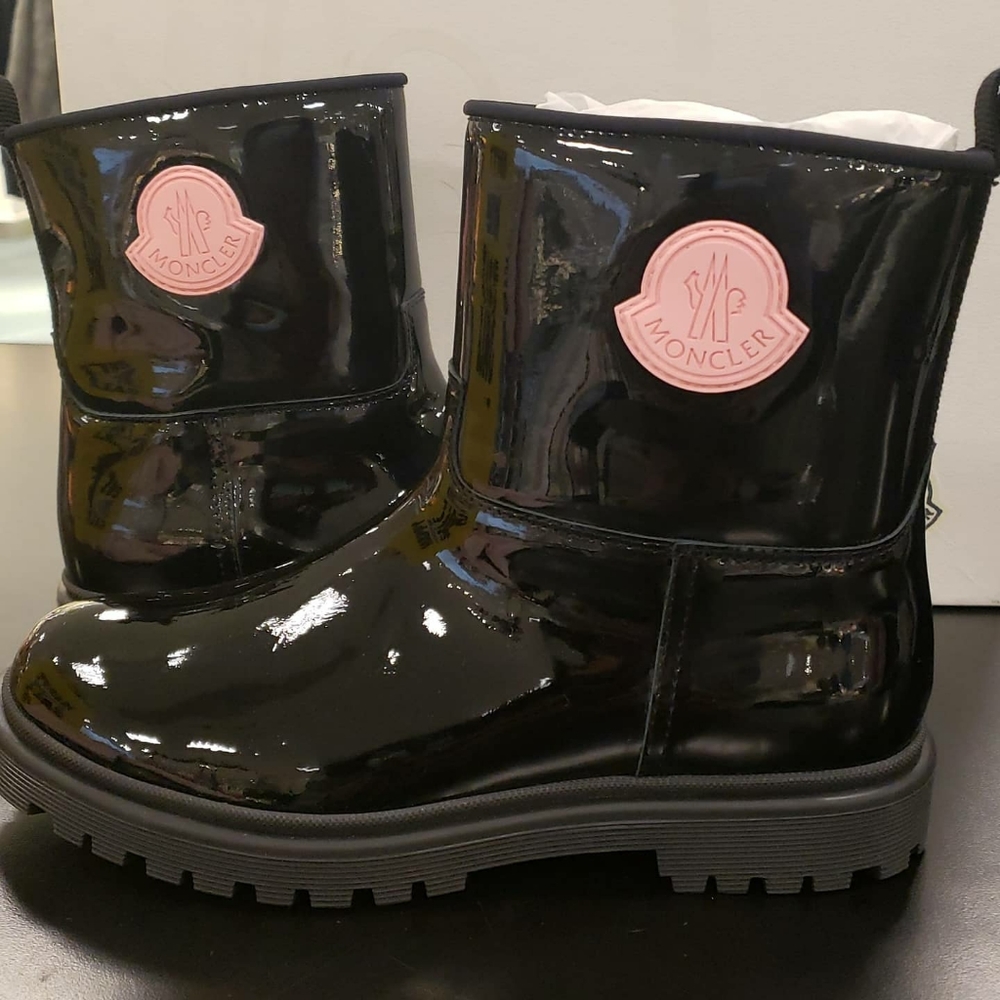Rain boots
